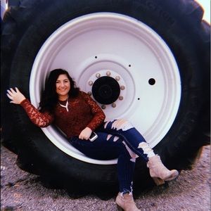 Meet your Posher, Katelyn